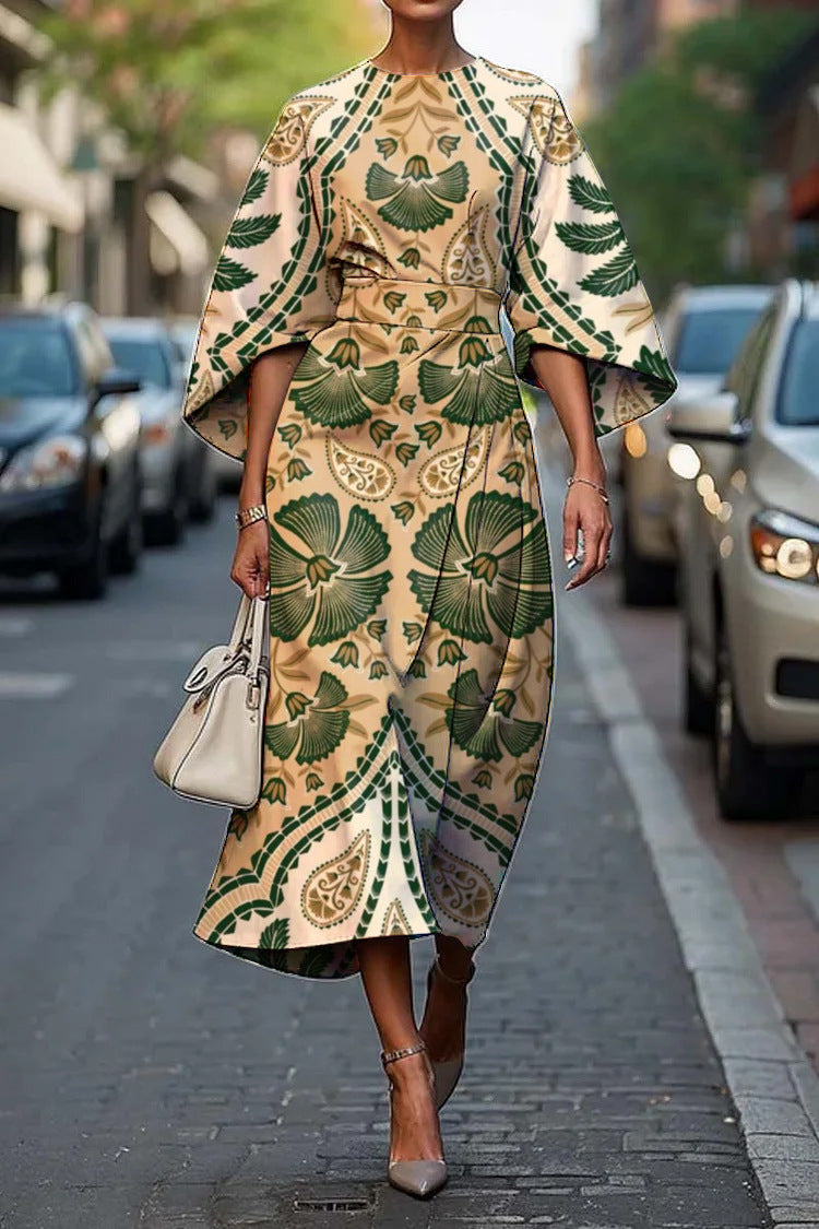 Evangeline™ | Robe à col rond