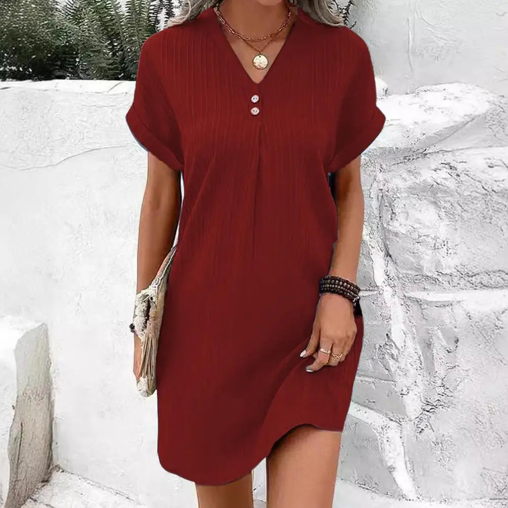 Marilyn™ | Robe Courte Texturée à Boutons